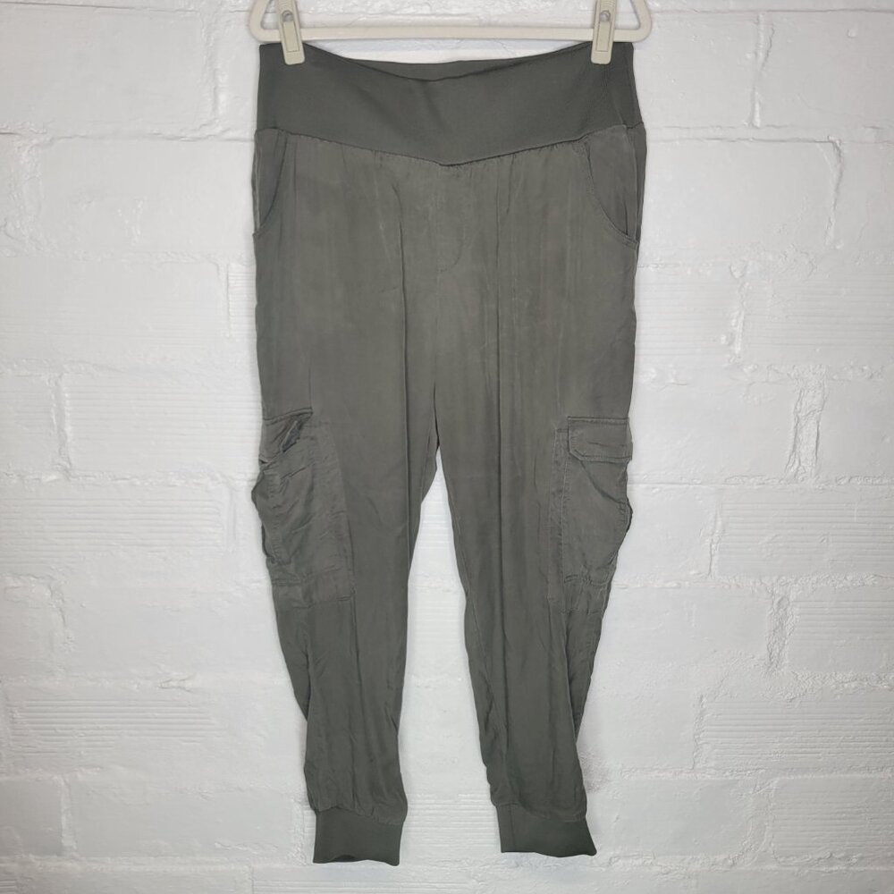 Democracy Women's Size 1X Cargo Pants Jogger Green Pull On